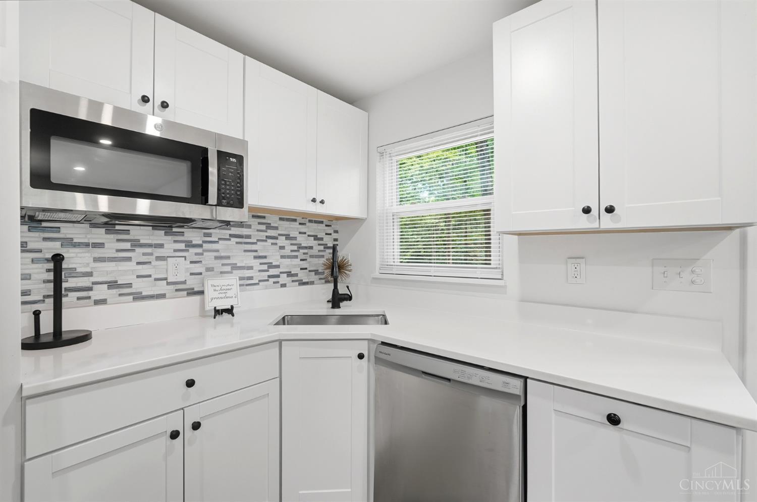 5622 Reemelin Road Cincinnati, OH 45248 - Photo 15 of 51