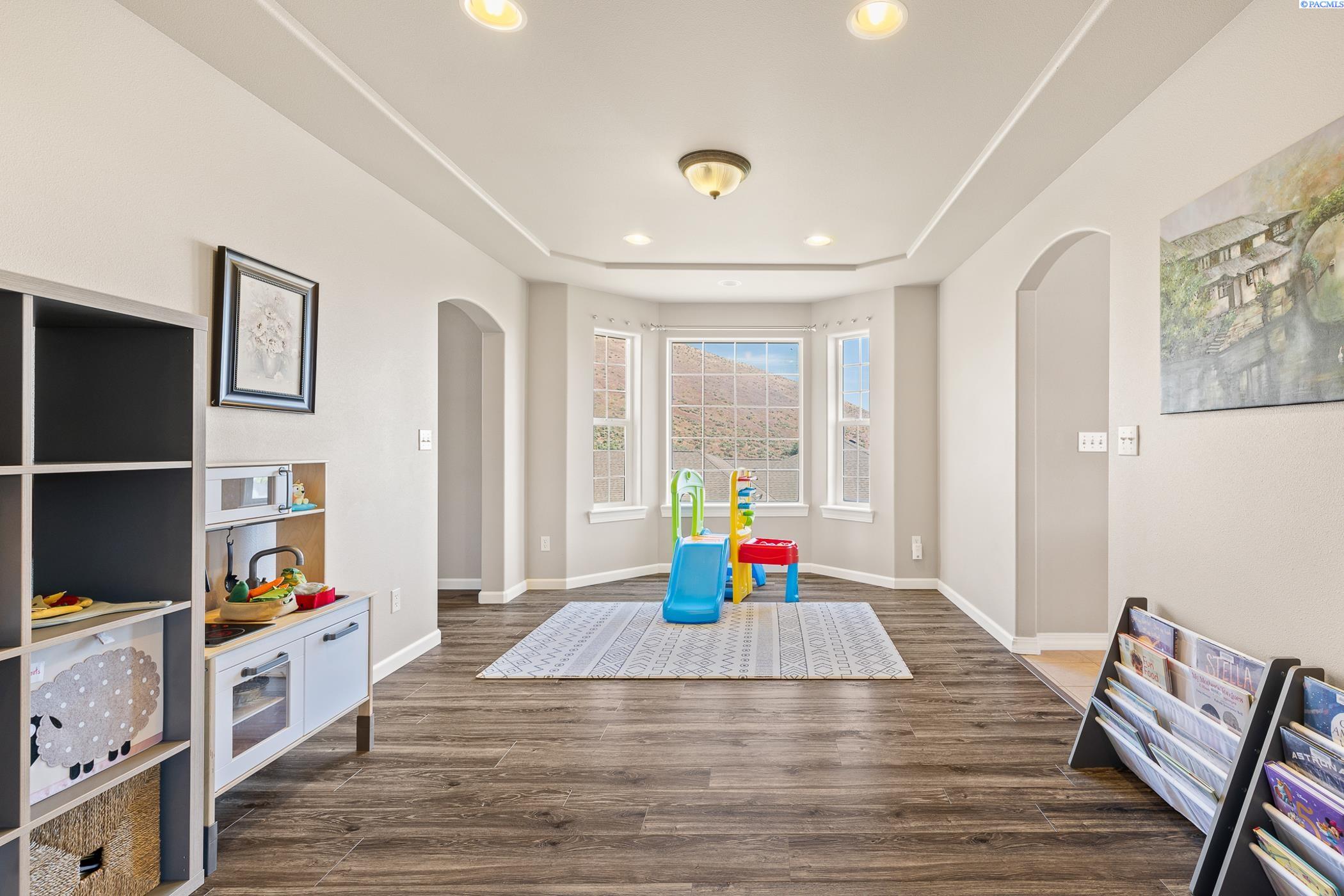 2726 Katie Road Kennewick, WA 99338 - Photo 12 of 49 Gallery Image 12