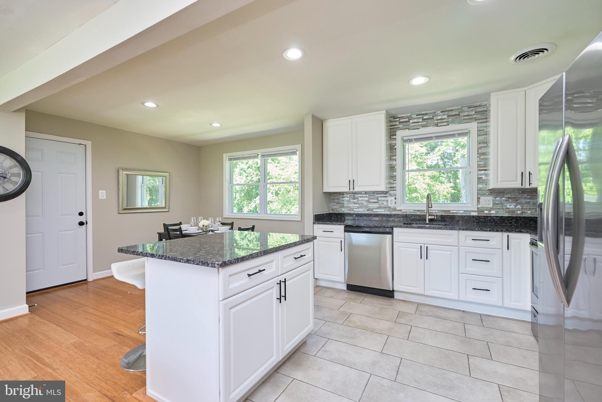 8313 Schultz Road Clinton, MD 20735 - Photo 9 of 31