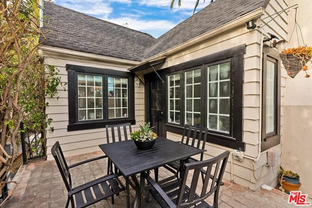 $899,000 | 2427 North Gower Street, Los Angeles, CA 90068