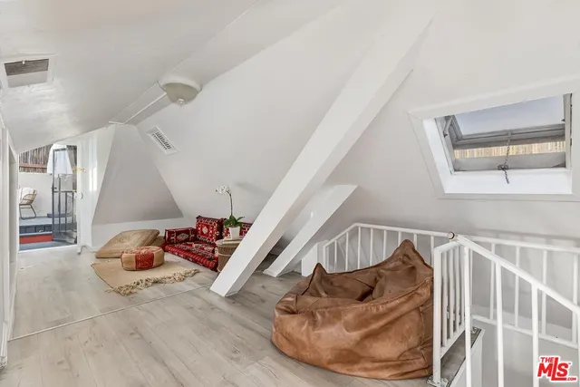 $899,000 | 2427 North Gower Street, Los Angeles, CA 90068