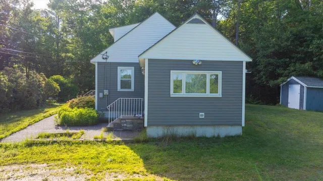 $450,000 | 31 Allen Range Road, Freeport, ME 04032