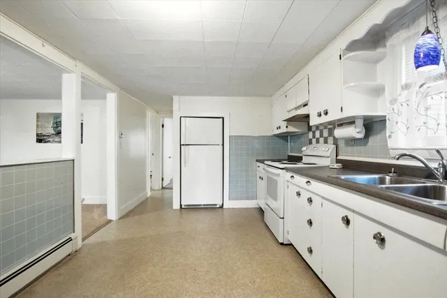 $450,000 | 31 Allen Range Road, Freeport, ME 04032