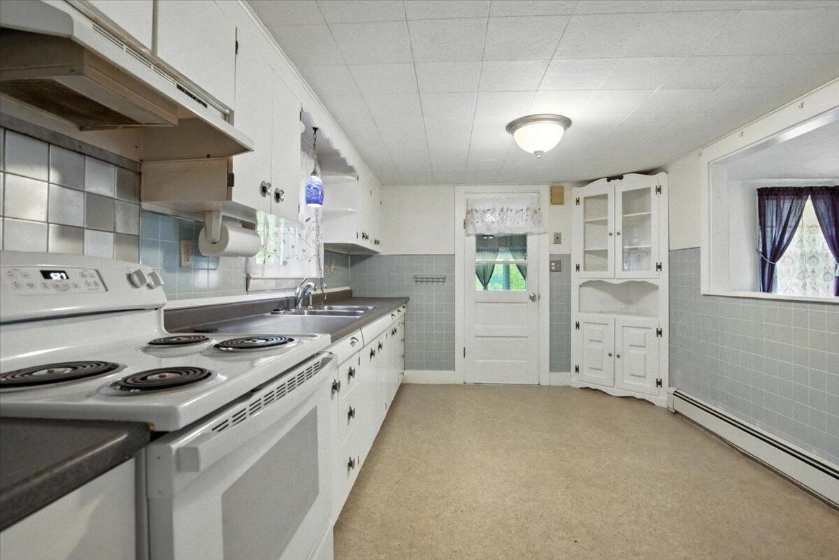 31 Allen Range Road Freeport, ME 04032 - Photo 9 of 44 29-31 Allen Range Rd_Freeport_ME-29