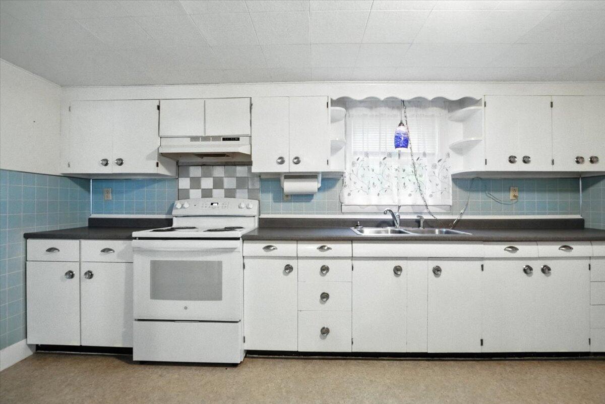 31 Allen Range Road Freeport, ME 04032 - Photo 10 of 44 28-31 Allen Range Rd_Freeport_ME-28