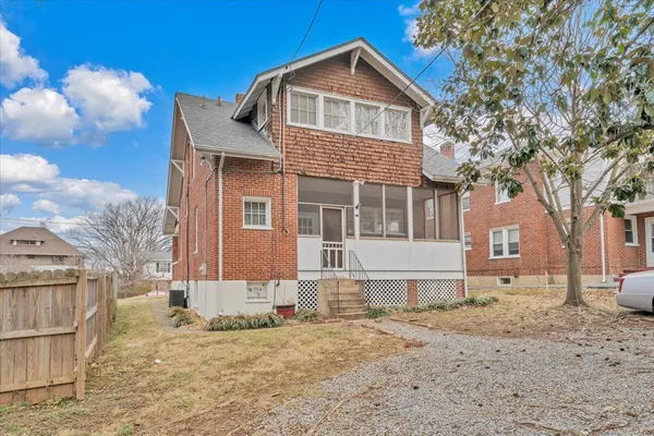 $2,000 | 1144 Wasena Avenue Southwest, Roanoke, VA 24015