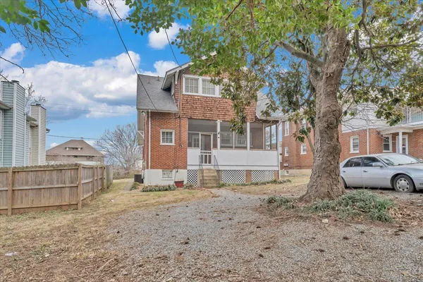 $2,000 | 1144 Wasena Avenue Southwest, Roanoke, VA 24015