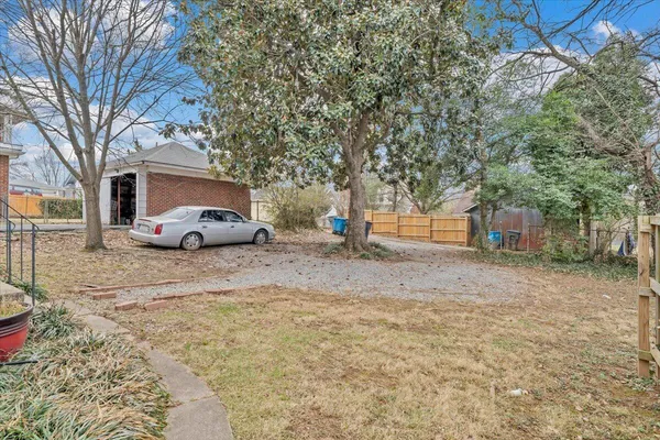 $2,000 | 1144 Wasena Avenue Southwest, Roanoke, VA 24015