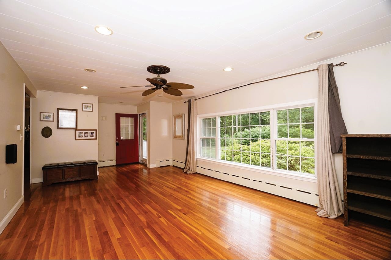 224 Haverhill Road Chester, NH 03036 - Photo 14 of 42