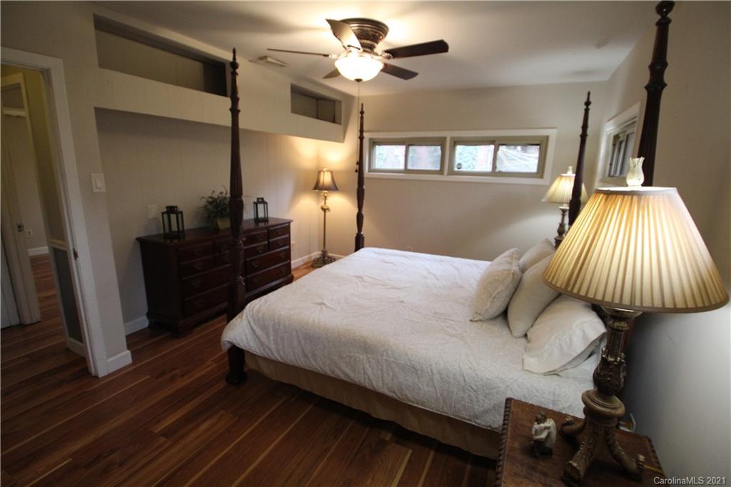 218 Kimmswick Road Charlotte, NC 28214 - Photo 11 of 32 Gallery Image 11