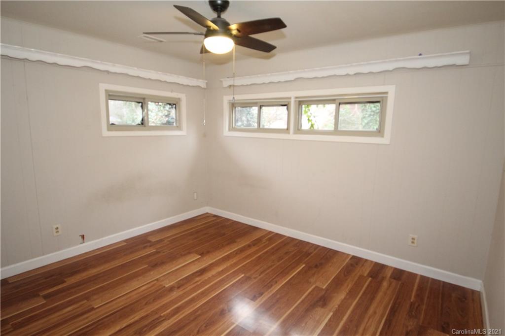 218 Kimmswick Road Charlotte, NC 28214 - Photo 14 of 32 Gallery Image 14