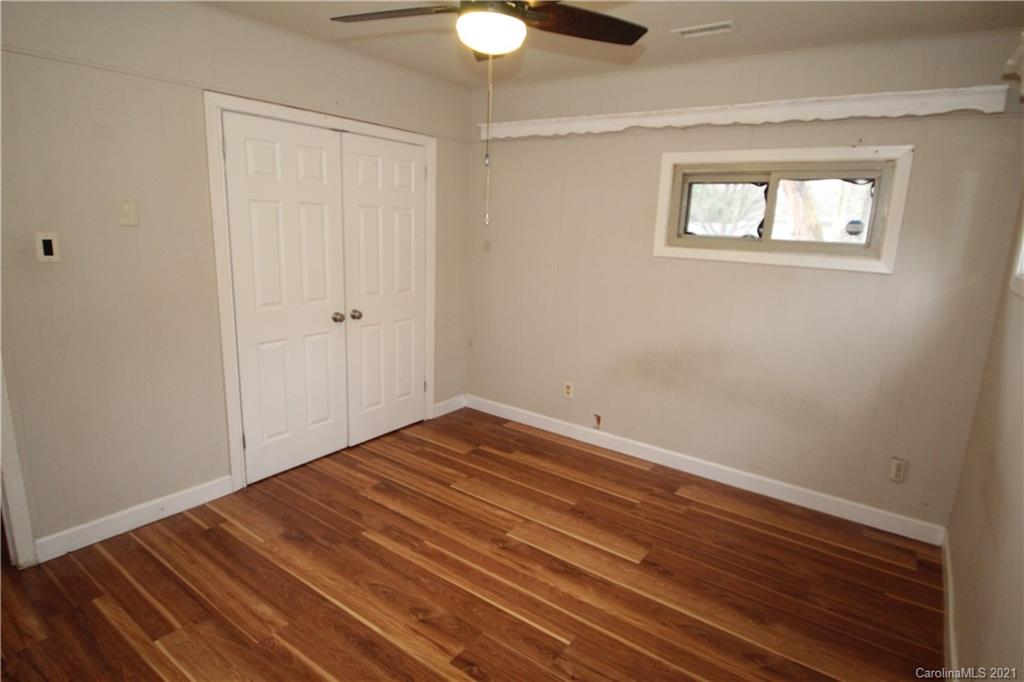 218 Kimmswick Road Charlotte, NC 28214 - Photo 15 of 32 Gallery Image 15