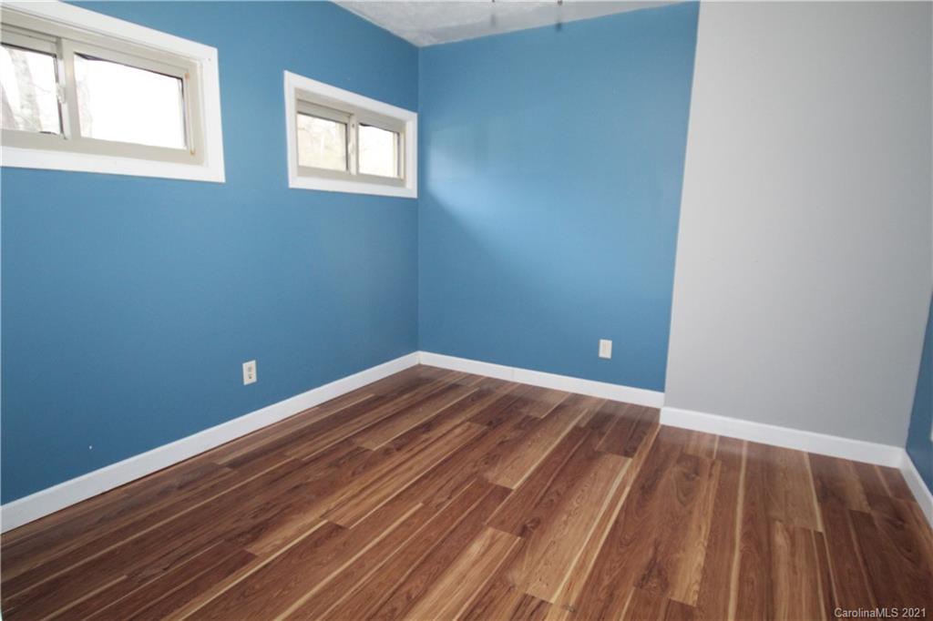 218 Kimmswick Road Charlotte, NC 28214 - Photo 19 of 32 Gallery Image 19