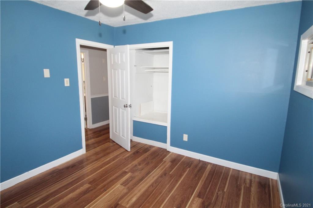 218 Kimmswick Road Charlotte, NC 28214 - Photo 20 of 32 Gallery Image 20