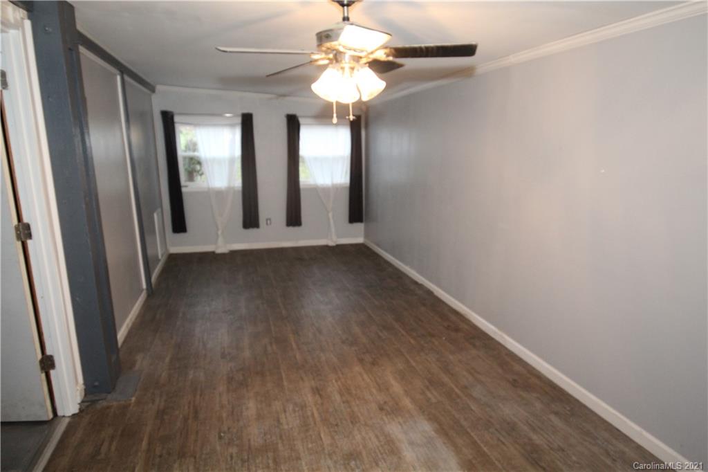 218 Kimmswick Road Charlotte, NC 28214 - Photo 21 of 32 Gallery Image 21