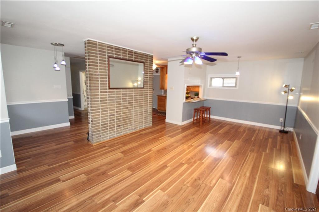 218 Kimmswick Road Charlotte, NC 28214 - Photo 4 of 32 Gallery Image 4