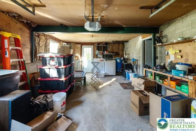 $415,000 | 7512 South Main Street, Coopersburg, PA 18036