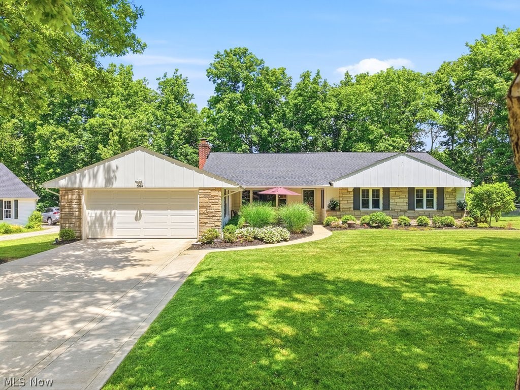225 Eldridge Road Aurora, OH 44202 - Photo 1 of 43