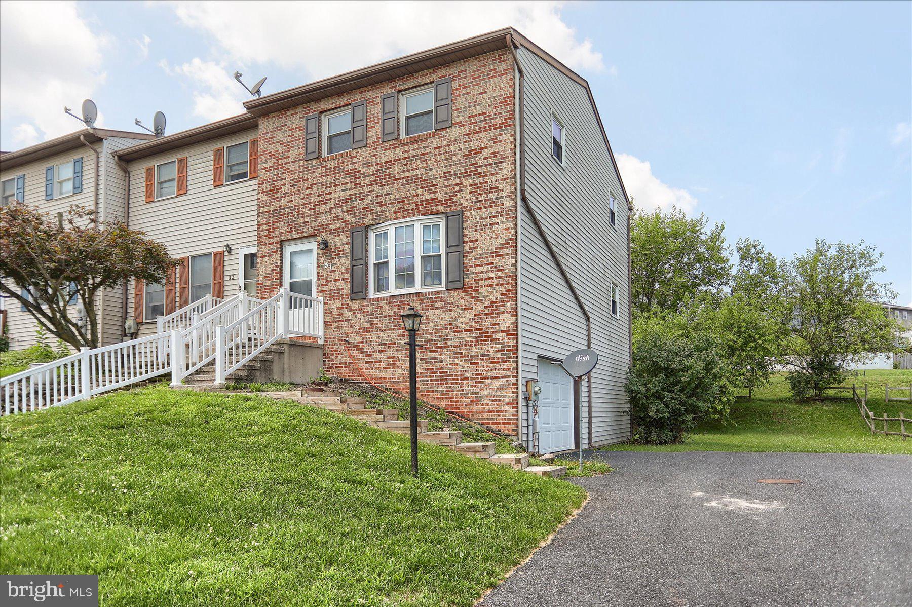 31 Mall Road Etters, PA 17319 - Photo 3 of 26 Gallery Image 3