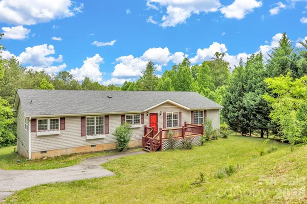 $319,000 | 31 Trent Drive, Unit 48, Leicester, NC 28748