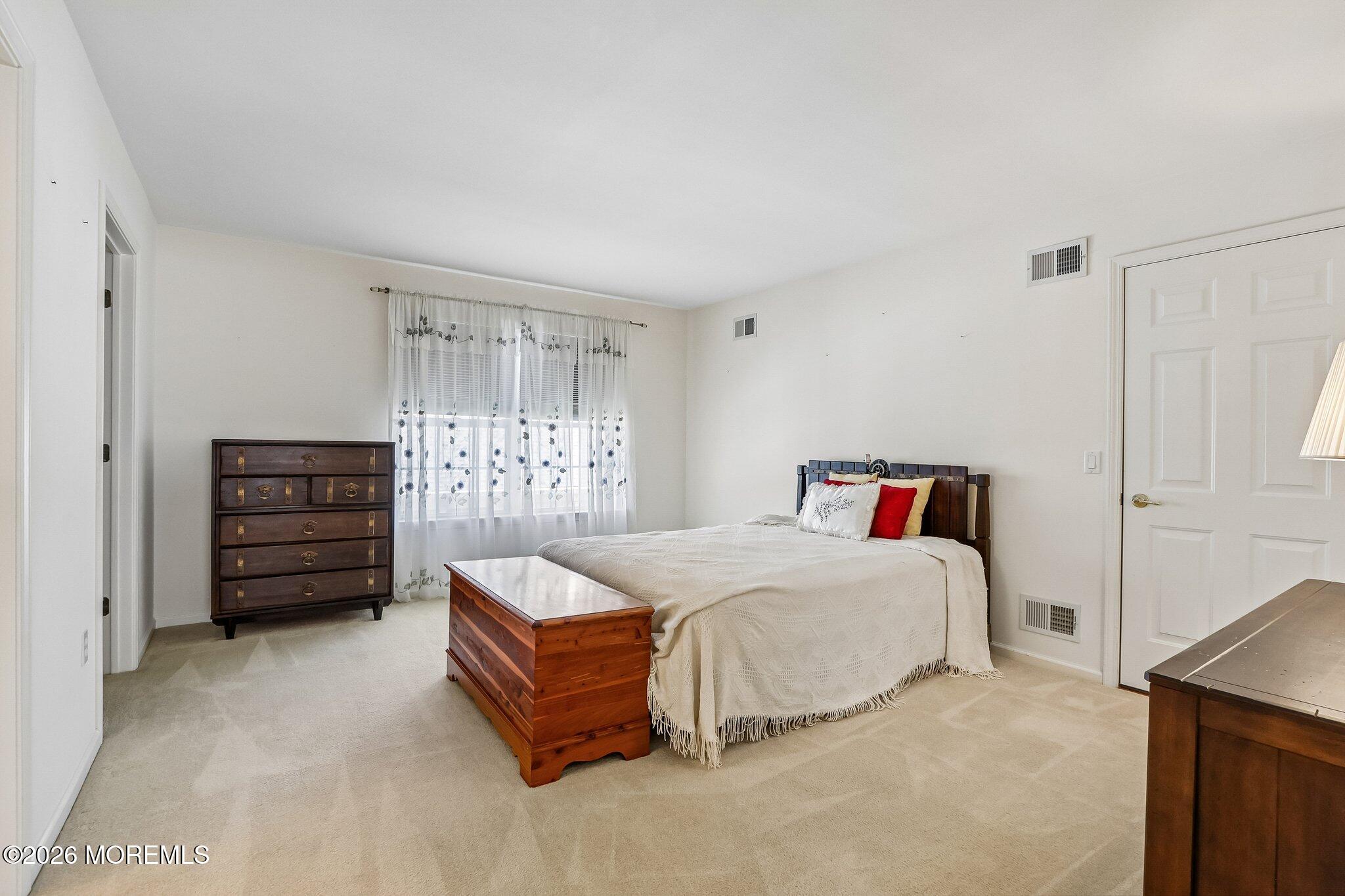 12 Sandhurst Road Lakewood, NJ 08701 - Photo 23 of 37 33-web-or-mls-Sandhurst Rd-S0910-033