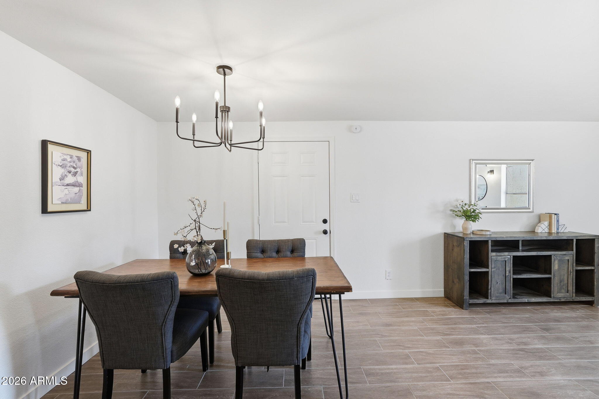 720 East Dobbins Road Phoenix, AZ 85042 - Photo 11 of 34 Dining Area