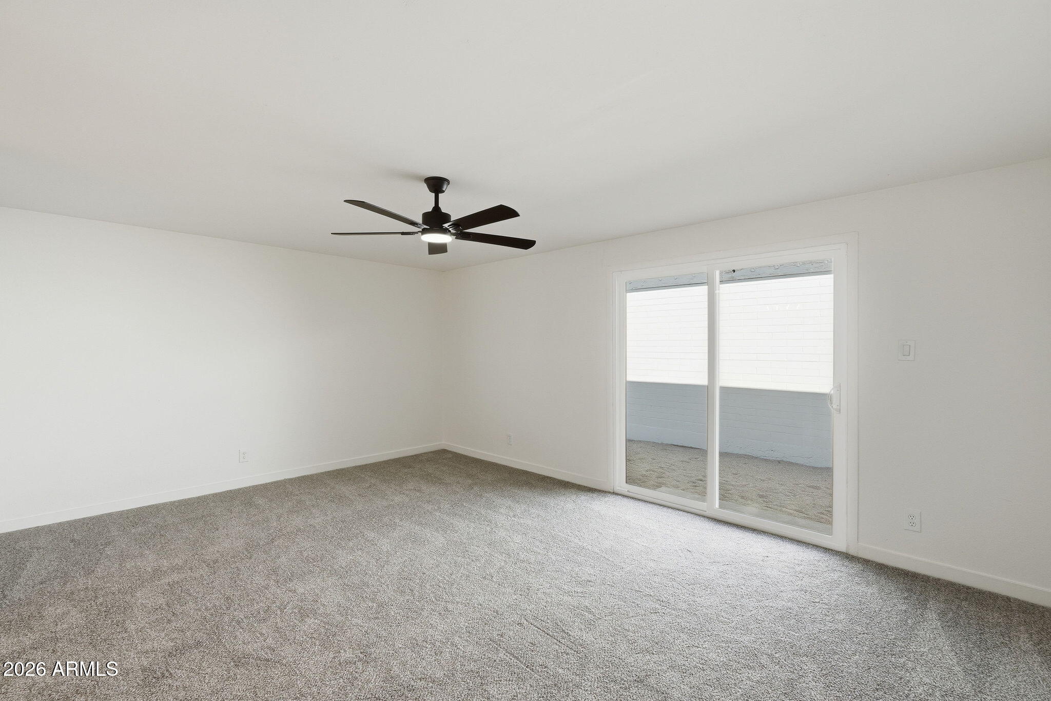 720 East Dobbins Road Phoenix, AZ 85042 - Photo 16 of 34 Primary Suite