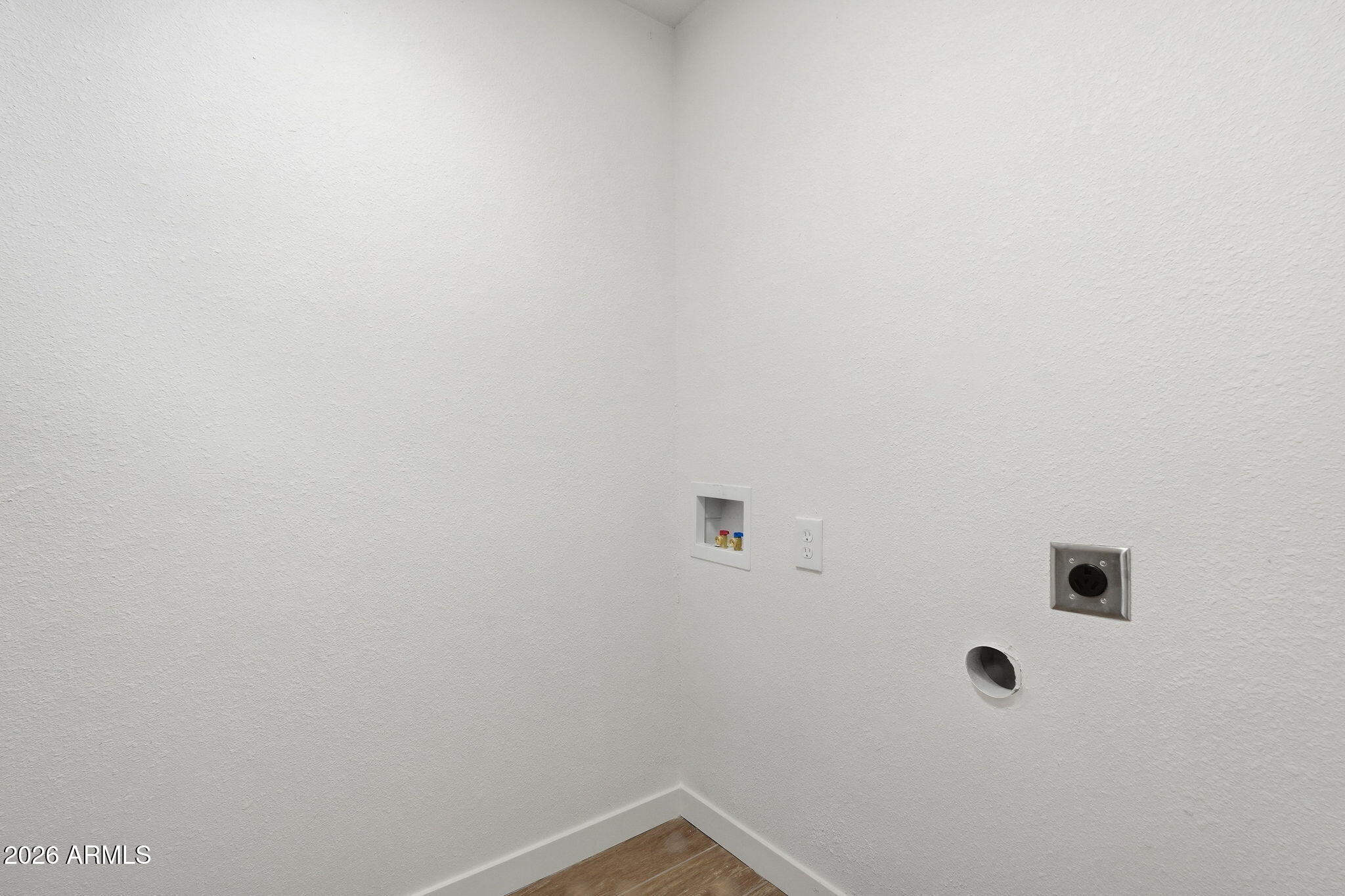 720 East Dobbins Road Phoenix, AZ 85042 - Photo 27 of 34 Laundry Room