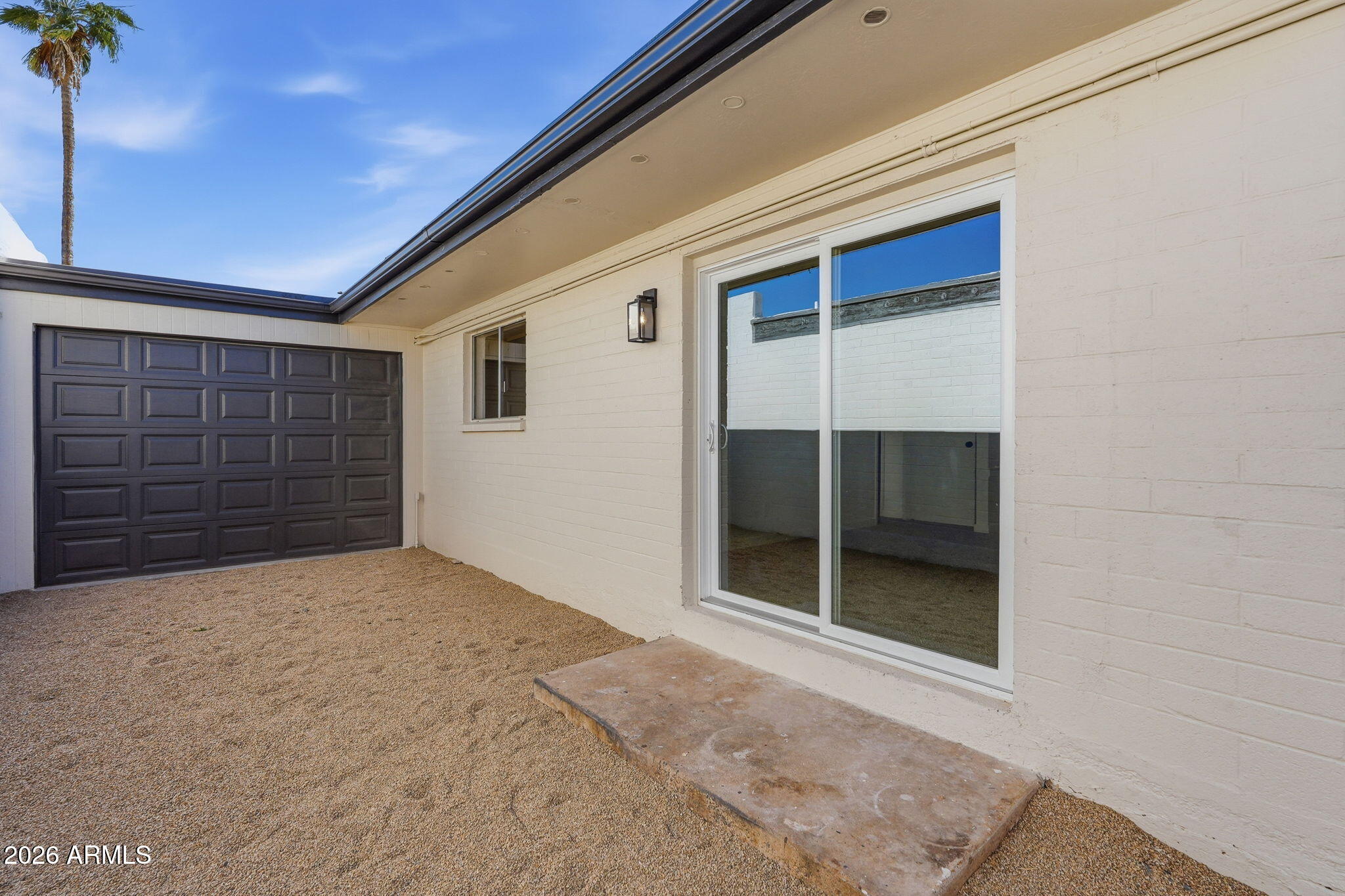 720 East Dobbins Road Phoenix, AZ 85042 - Photo 28 of 34 DriveThru Garage