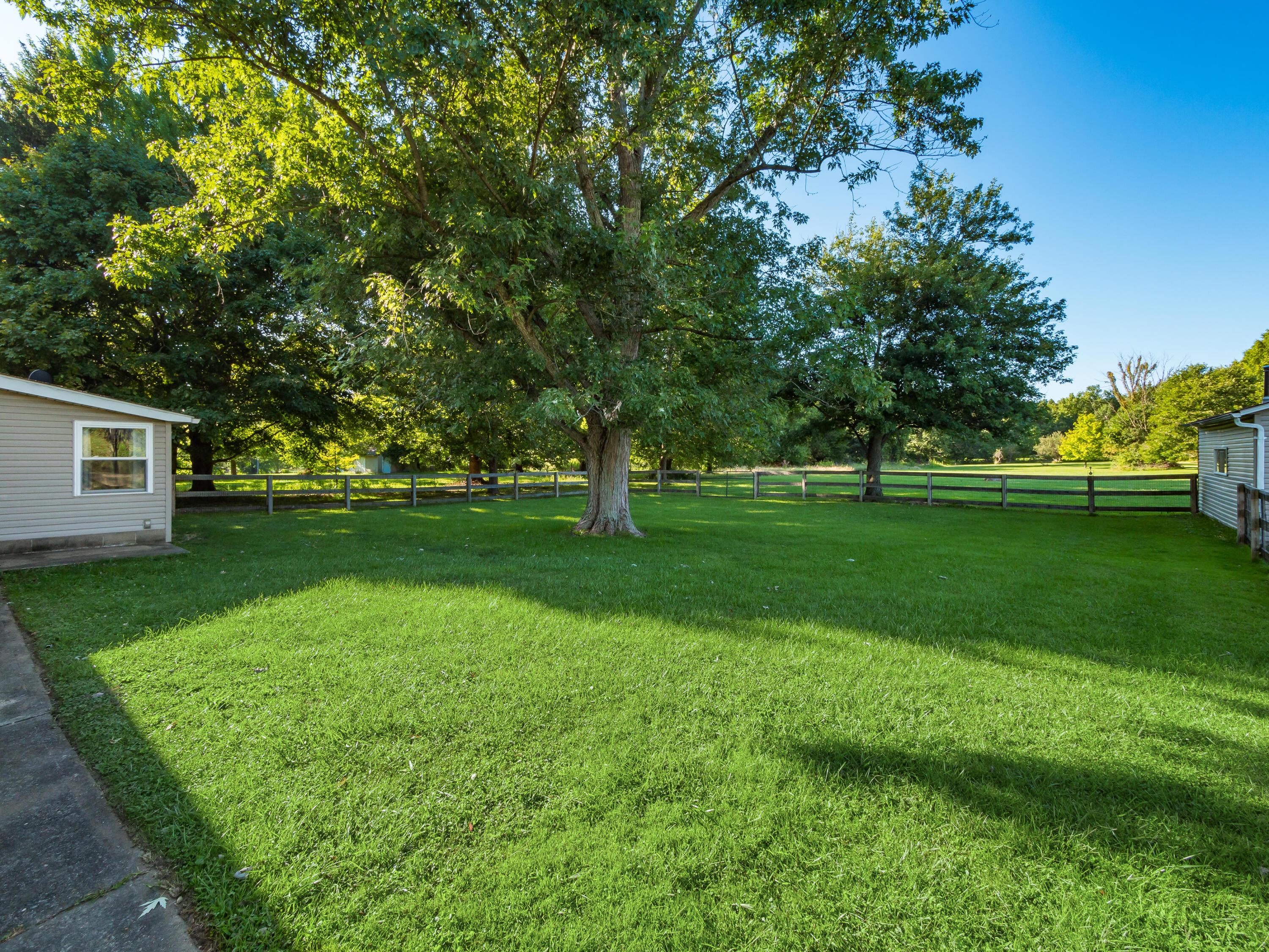 13023 Fancher Road Westerville, OH 43082 - Photo 12 of 38 C_-_13023_Fancher_074