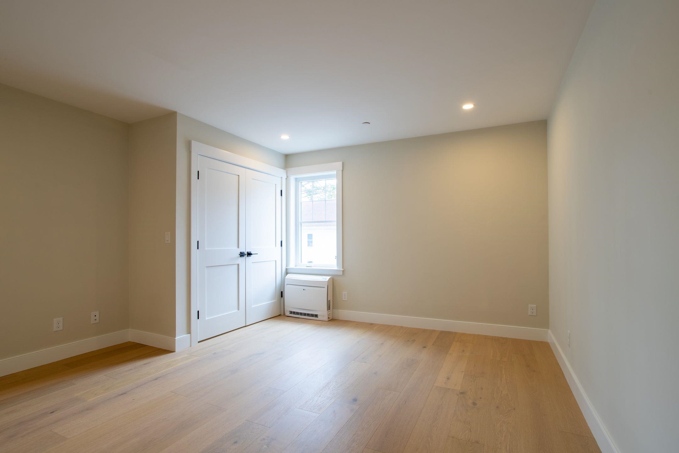 136 Locust Street, Unit 103 Dover, NH 03820 - Photo 17 of 44