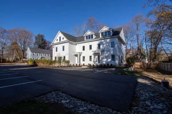 $889,900 | 136 Locust Street, Unit 103, Dover, NH 03820