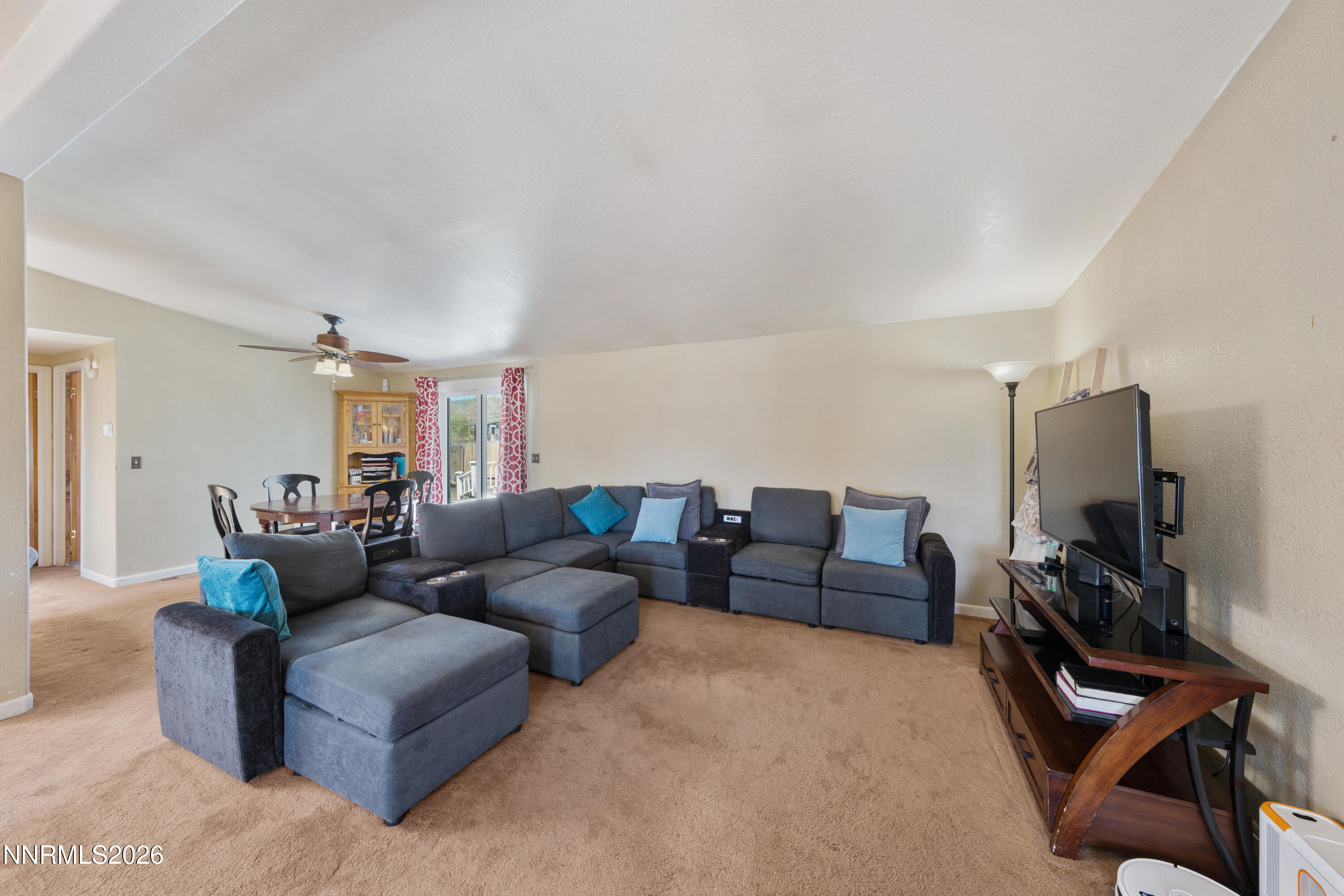 17505 Fantail Street Reno, NV 89508 - Photo 6 of 50 A7V02367