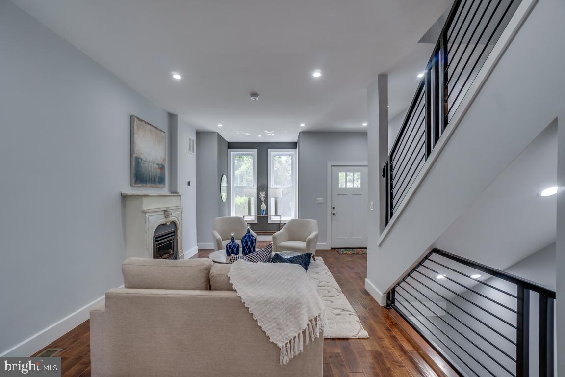 718 L Street Northeast Washington, DC 20002 - Photo 3 of 49 Gallery Image 3