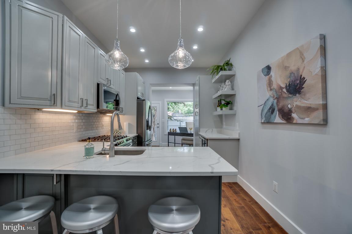 718 L Street Northeast Washington, DC 20002 - Photo 8 of 49 Gallery Image 8
