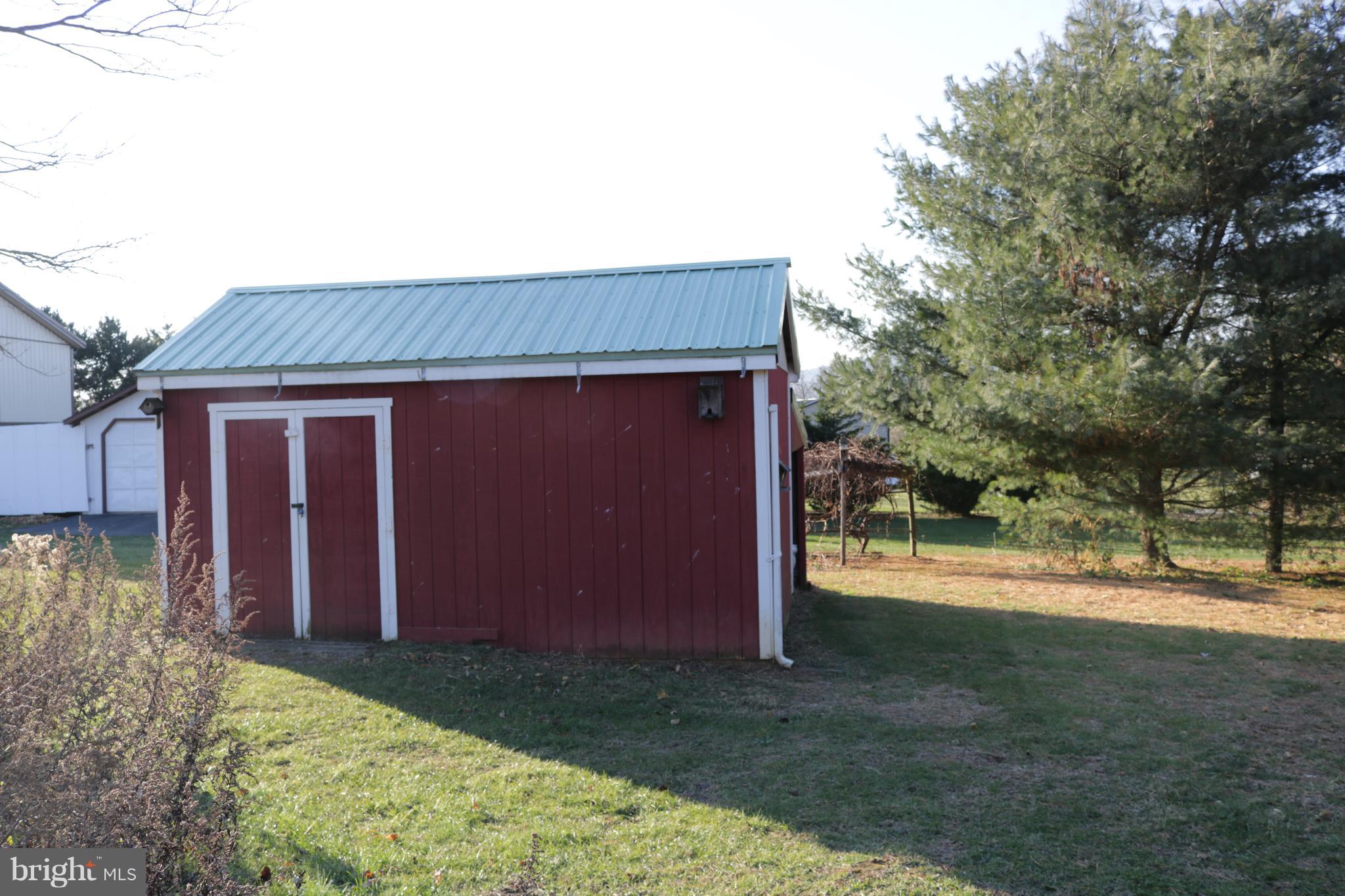 12034 St Paul Road Clear Spring, MD 21722 - Photo 22 of 32 Storage shed in great condition