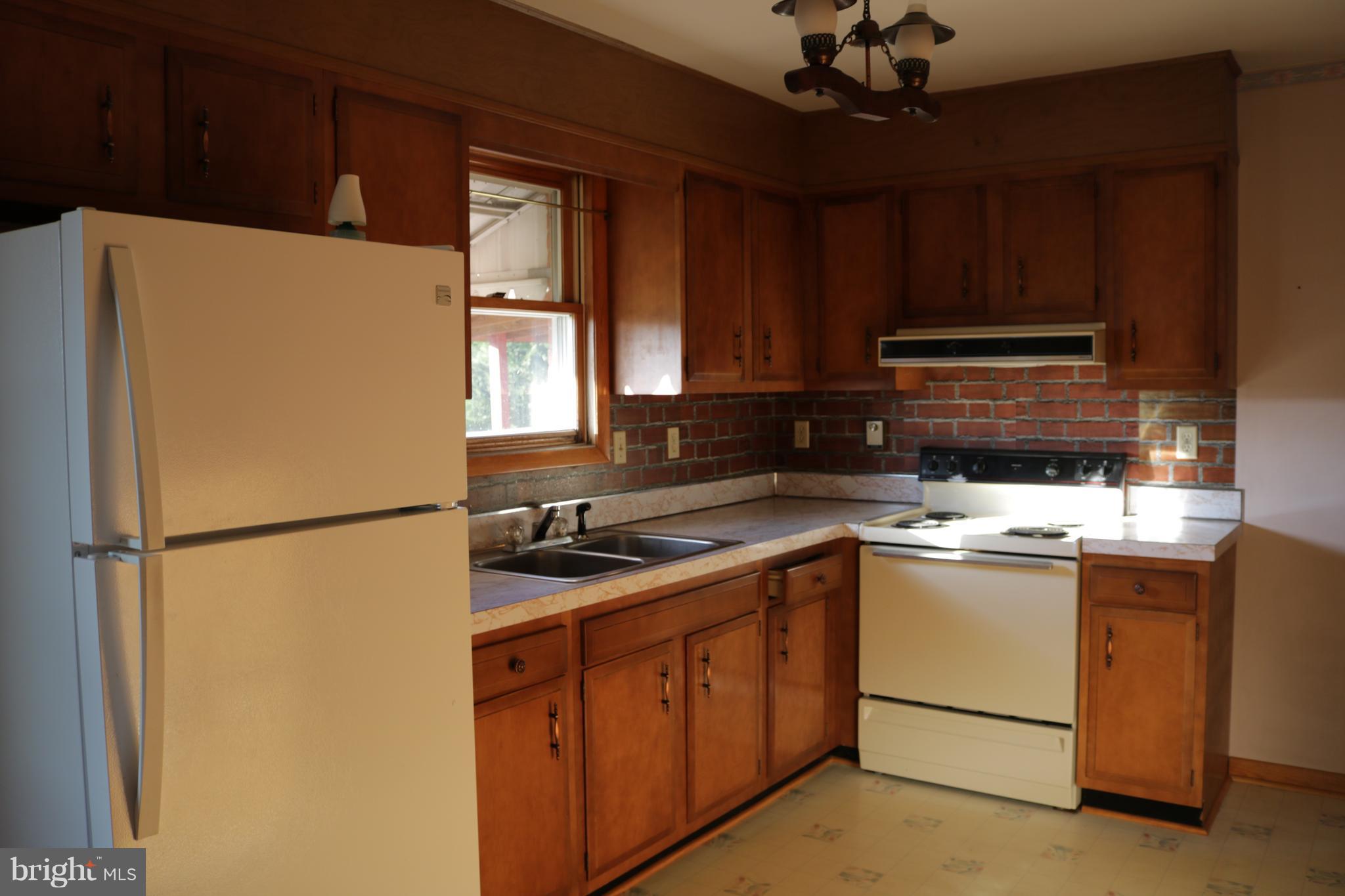 12034 St Paul Road Clear Spring, MD 21722 - Photo 6 of 32
