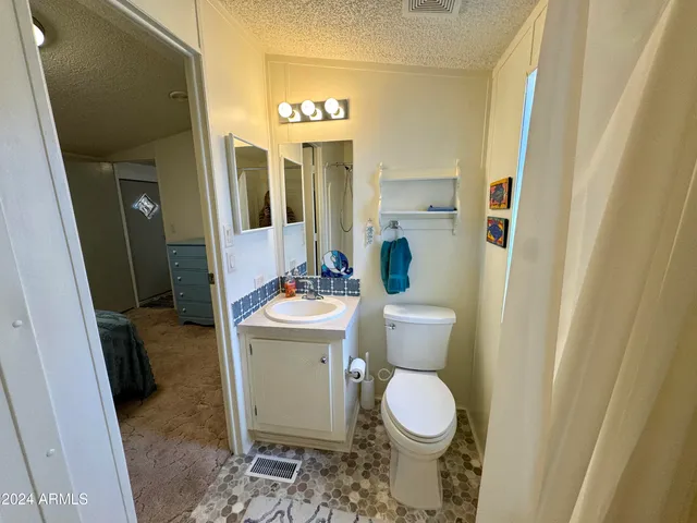 $165,000 | 71154 Highway 60, Wenden, AZ 85357