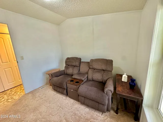 $165,000 | 71154 Highway 60, Wenden, AZ 85357