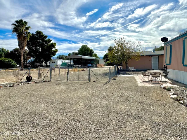 $165,000 | 71154 Highway 60, Wenden, AZ 85357