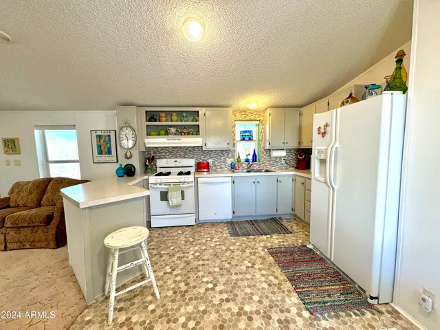 $165,000 | 71154 Highway 60, Wenden, AZ 85357