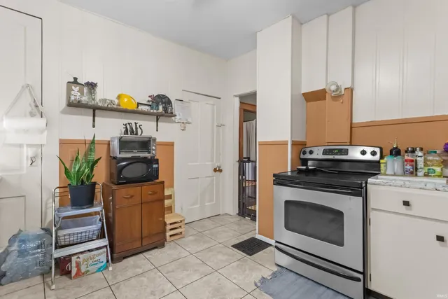 $240,000 | 136 1/2 West 7th Street, Peru, IN 46970