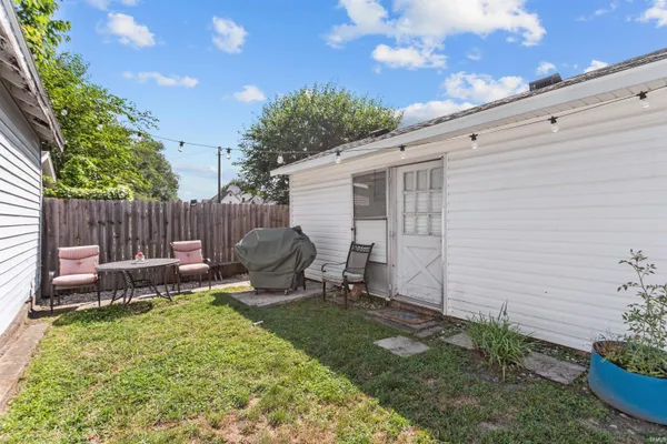 $240,000 | 136 1/2 West 7th Street, Peru, IN 46970