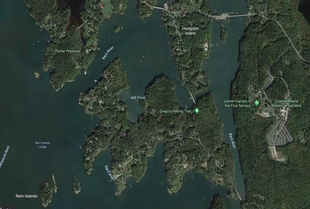 $995,000 | 44-4 Windrush Lane, Boothbay, ME 04537