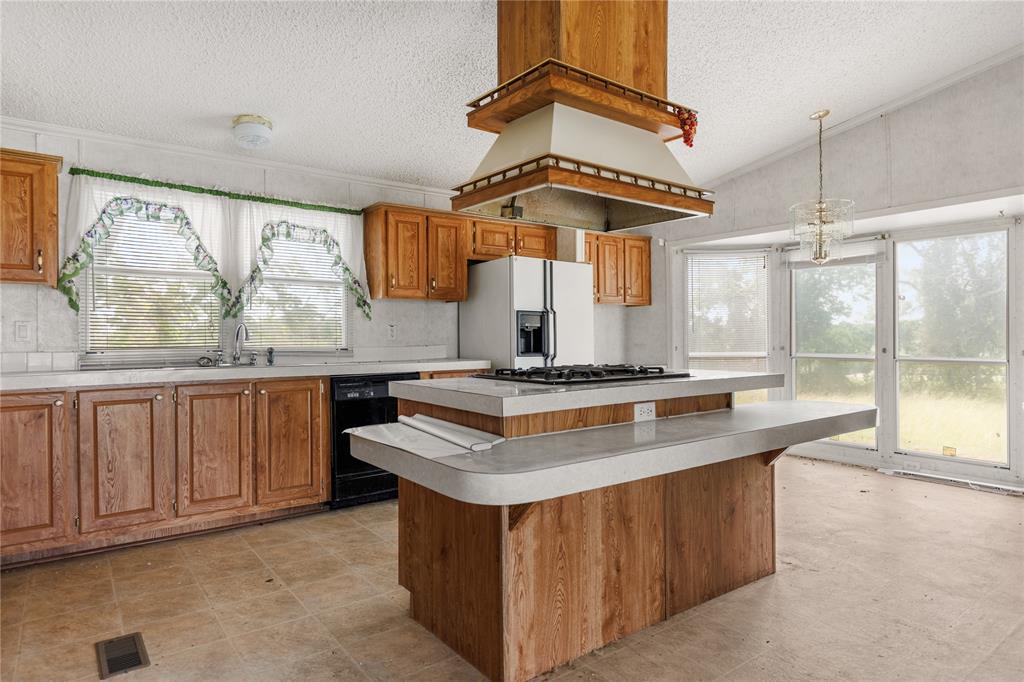 1413 Water Well Road Lorena, TX 76655 - Photo 12 of 22