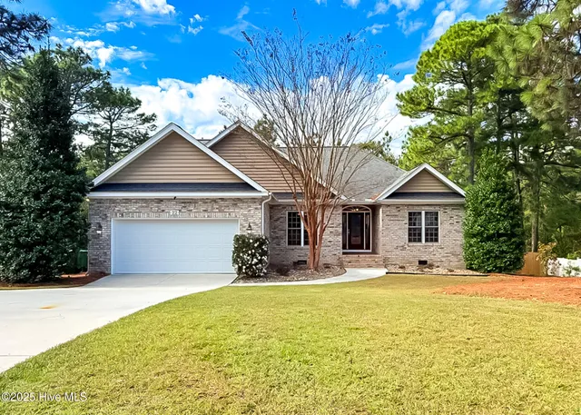 $485,000 | 22 Minikahada Trail, Pinehurst, NC 28374