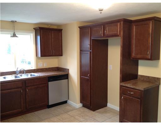 118 Raphael Avenue Providence, RI 02904 - Photo 8 of 14 Kitchen.
