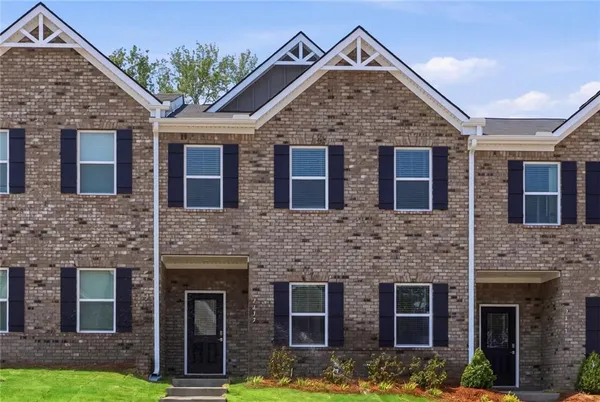 $340,490 | 3633 Parkway James Drive, Snellville, GA 30039