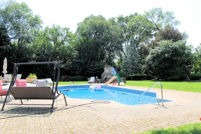 $445,000 | 27 Marquette Lane, Kankakee, IL 60901