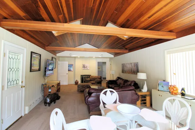 $445,000 | 27 Marquette Lane, Kankakee, IL 60901